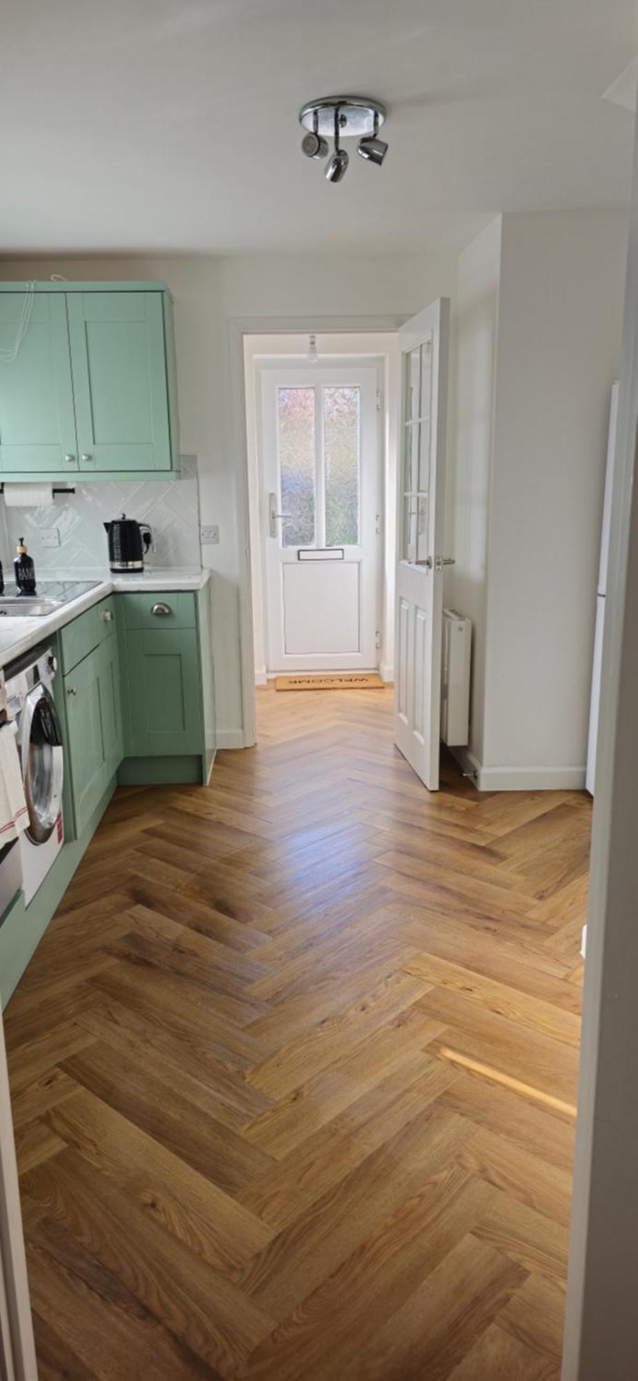 Centre 2-bedroom Serviced Accommodation-apartment - Pennyville Salisbury