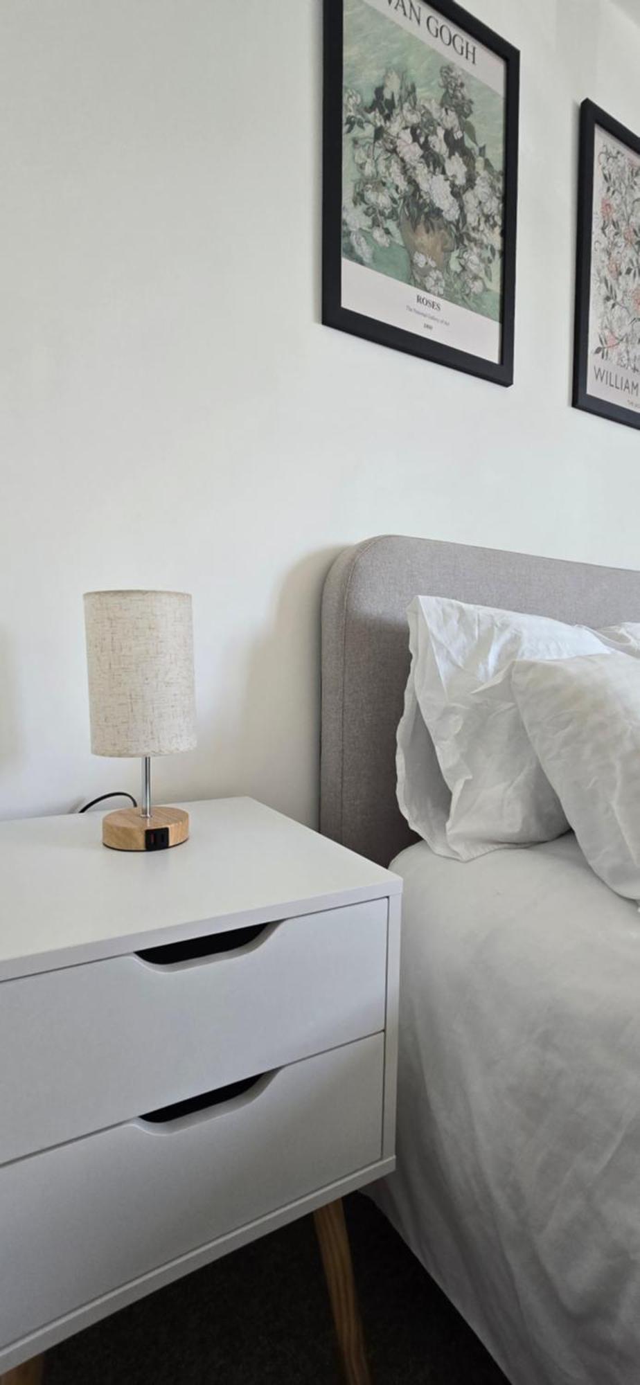 Centre 2-bedroom Serviced Accommodation-apartment - Pennyville *