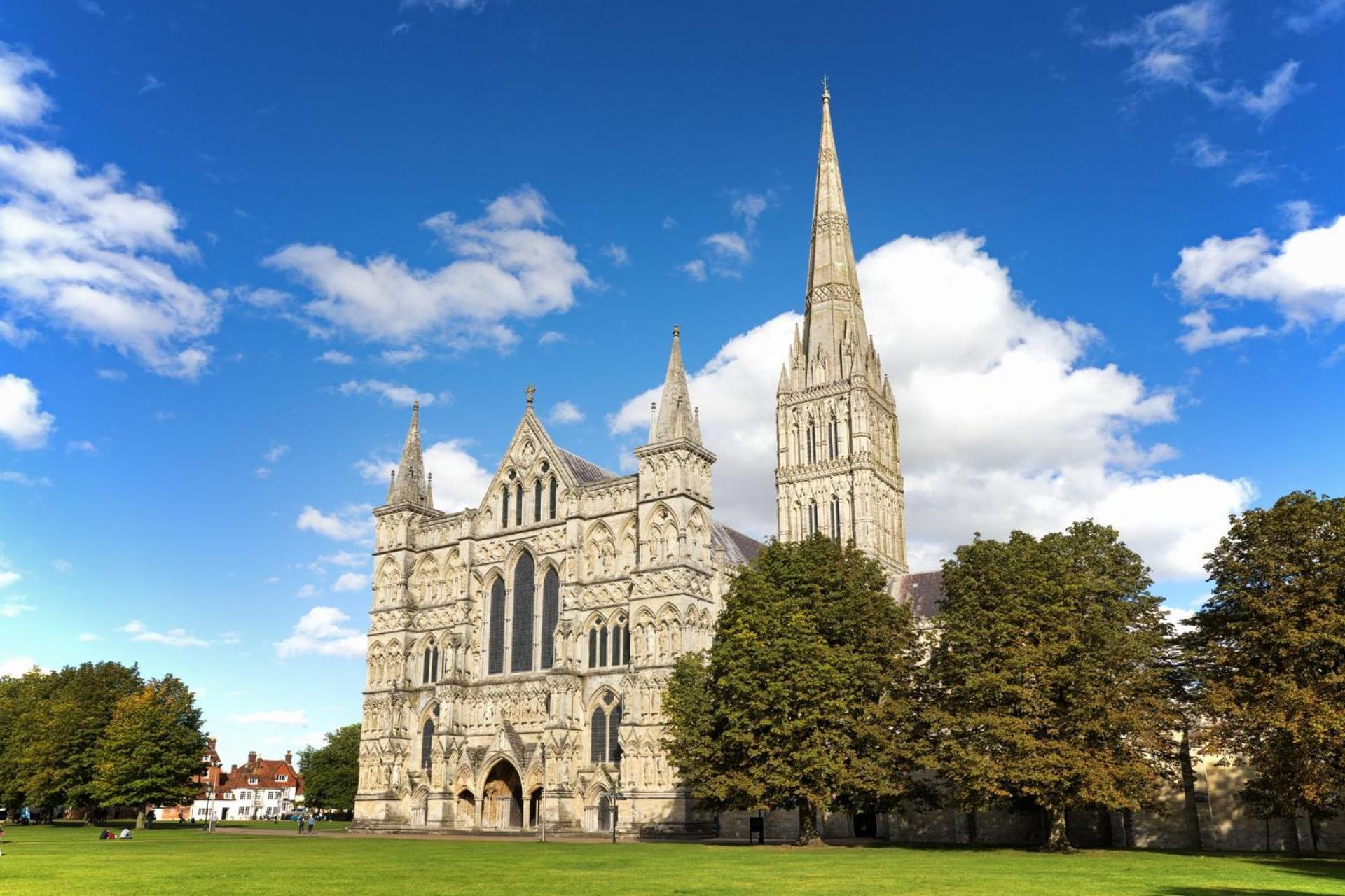 Centre 2-bedroom Serviced Accommodation-apartment - Pennyville Holiday home Salisbury